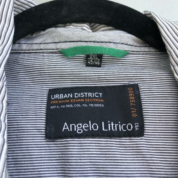 Short-sleeved button down - Picture 2 of 4